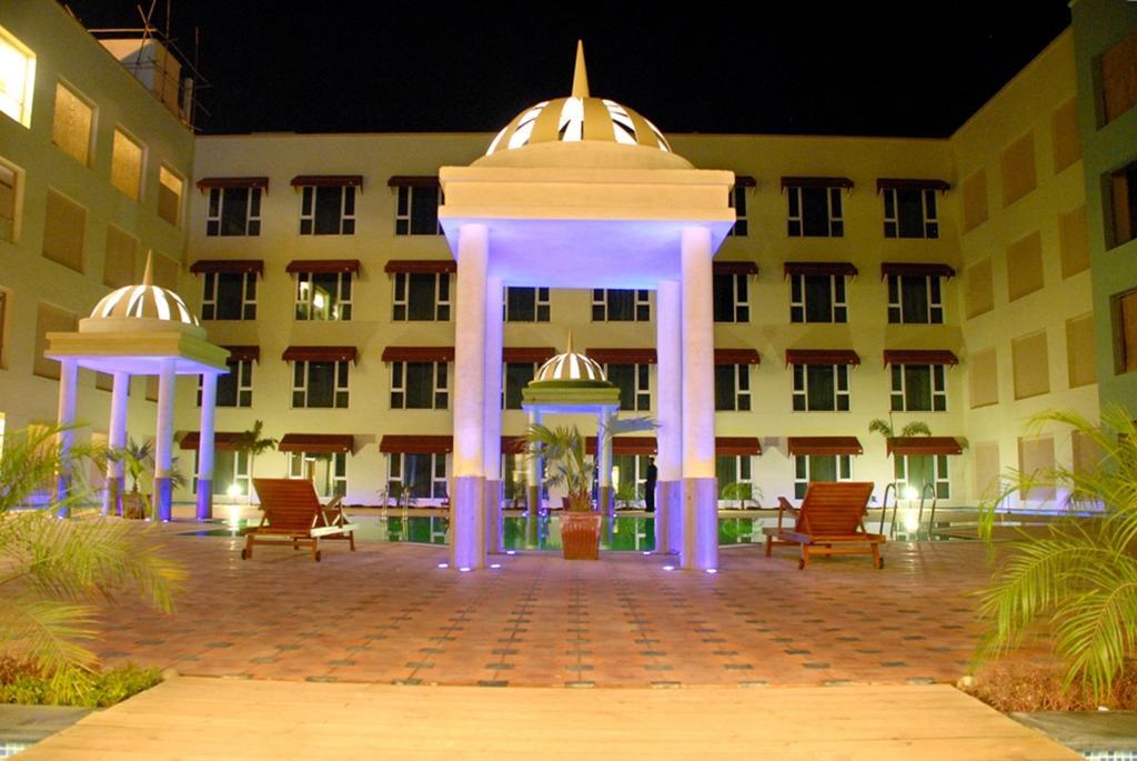 Cambay Grand Kukas Ξενοδοχείο Τζαϊπούρ Εξωτερικό φωτογραφία