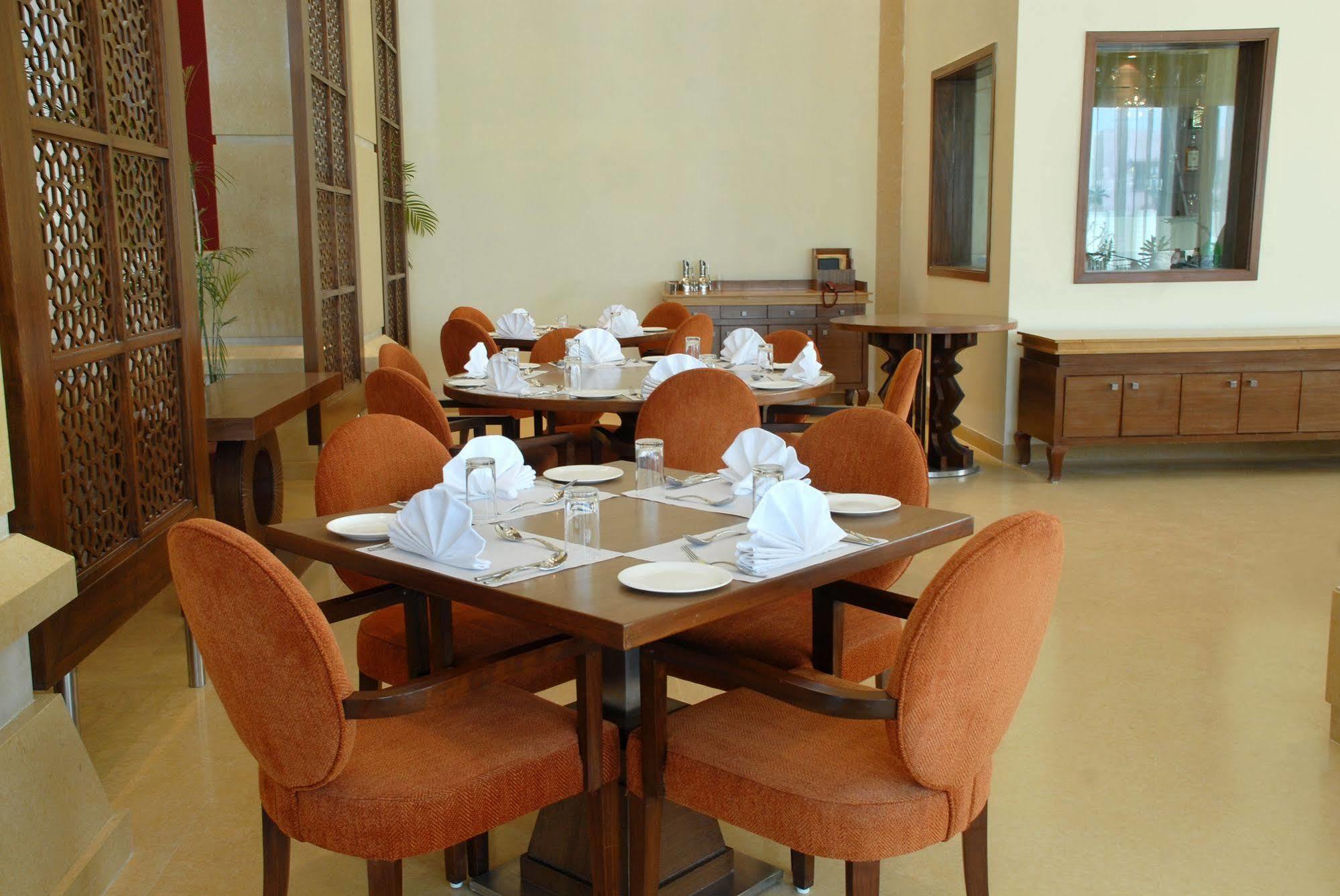 Cambay Grand Kukas Ξενοδοχείο Τζαϊπούρ Εξωτερικό φωτογραφία